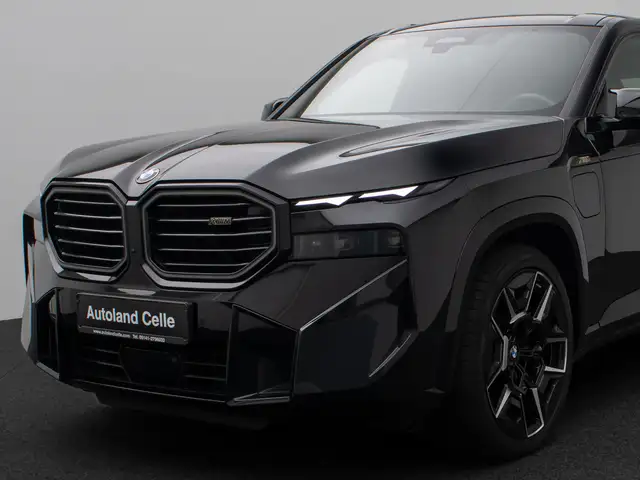 BMW XM view 16