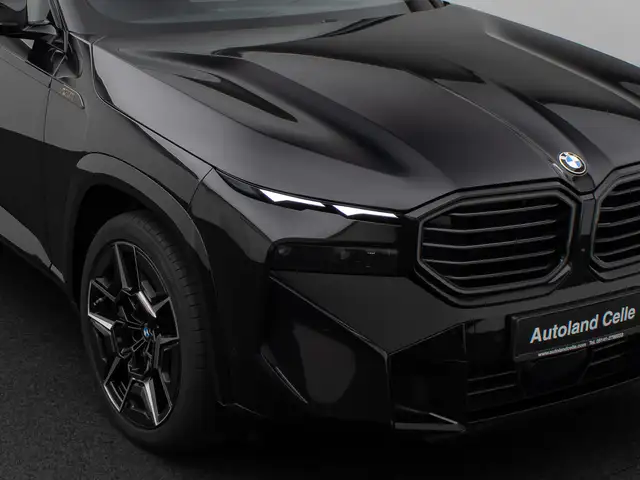BMW XM view 17