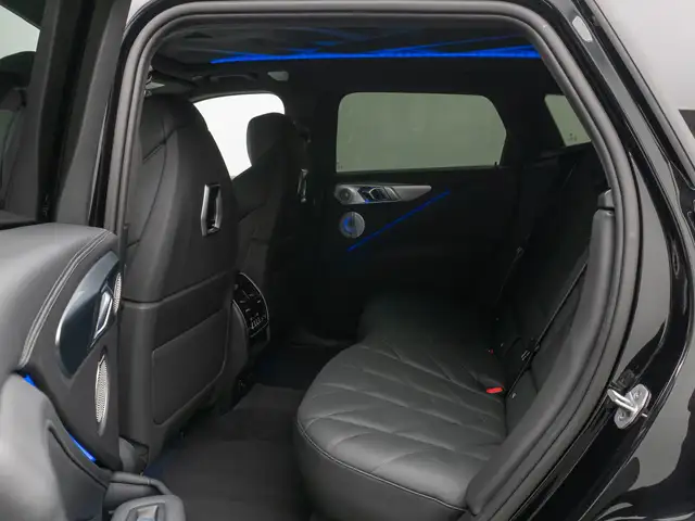 BMW XM view 25