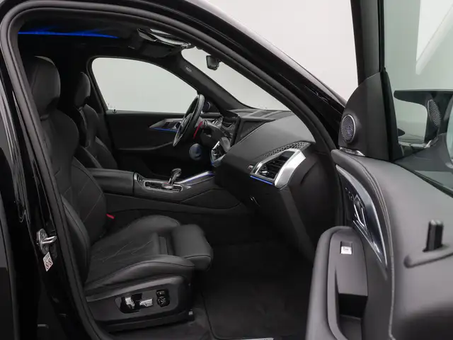 BMW XM view 24