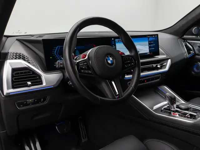 BMW XM view 20
