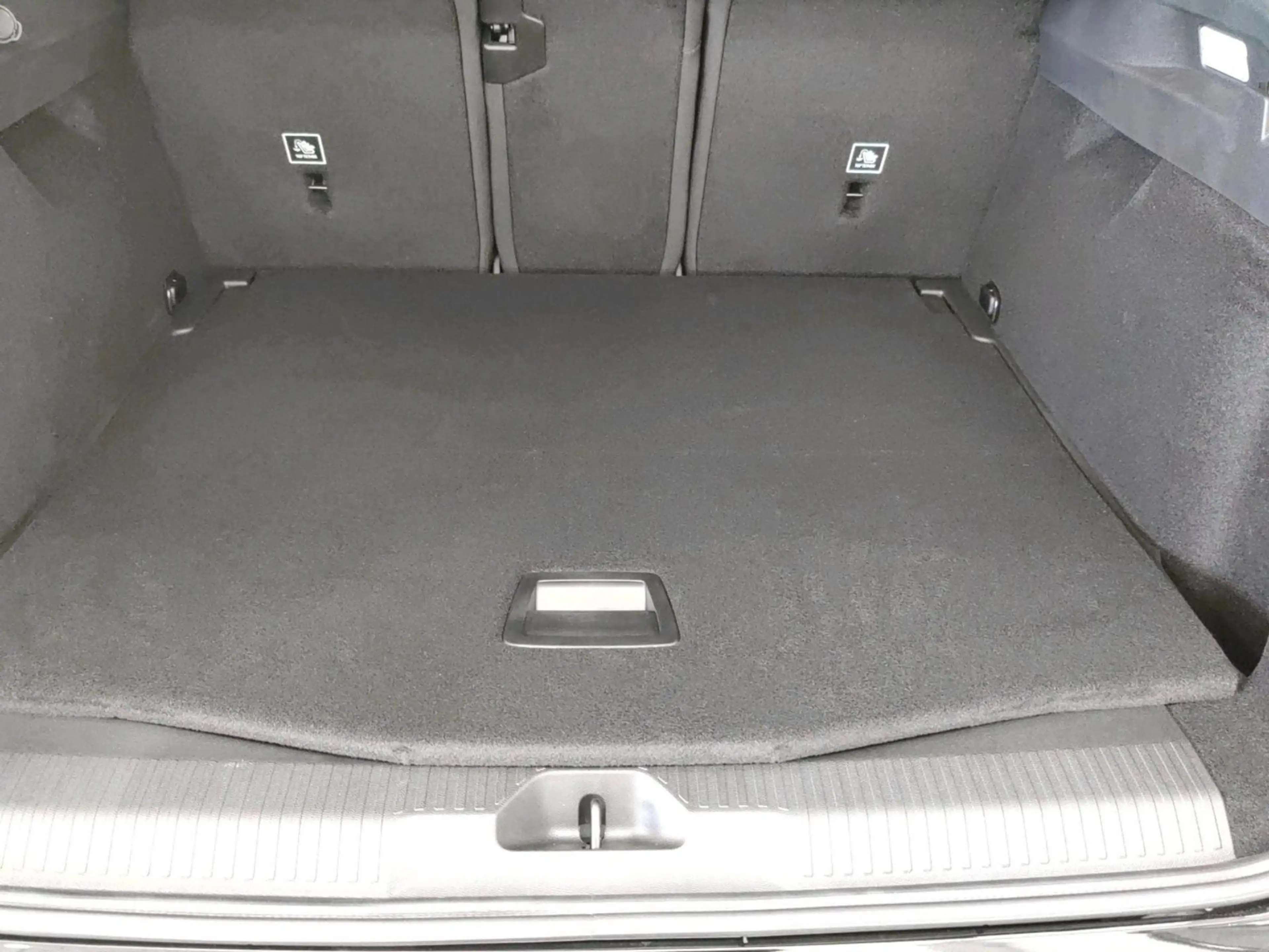 DS Automobiles N°7 ÉTOILE HYBRID 145 PS Glasdach — photo 5