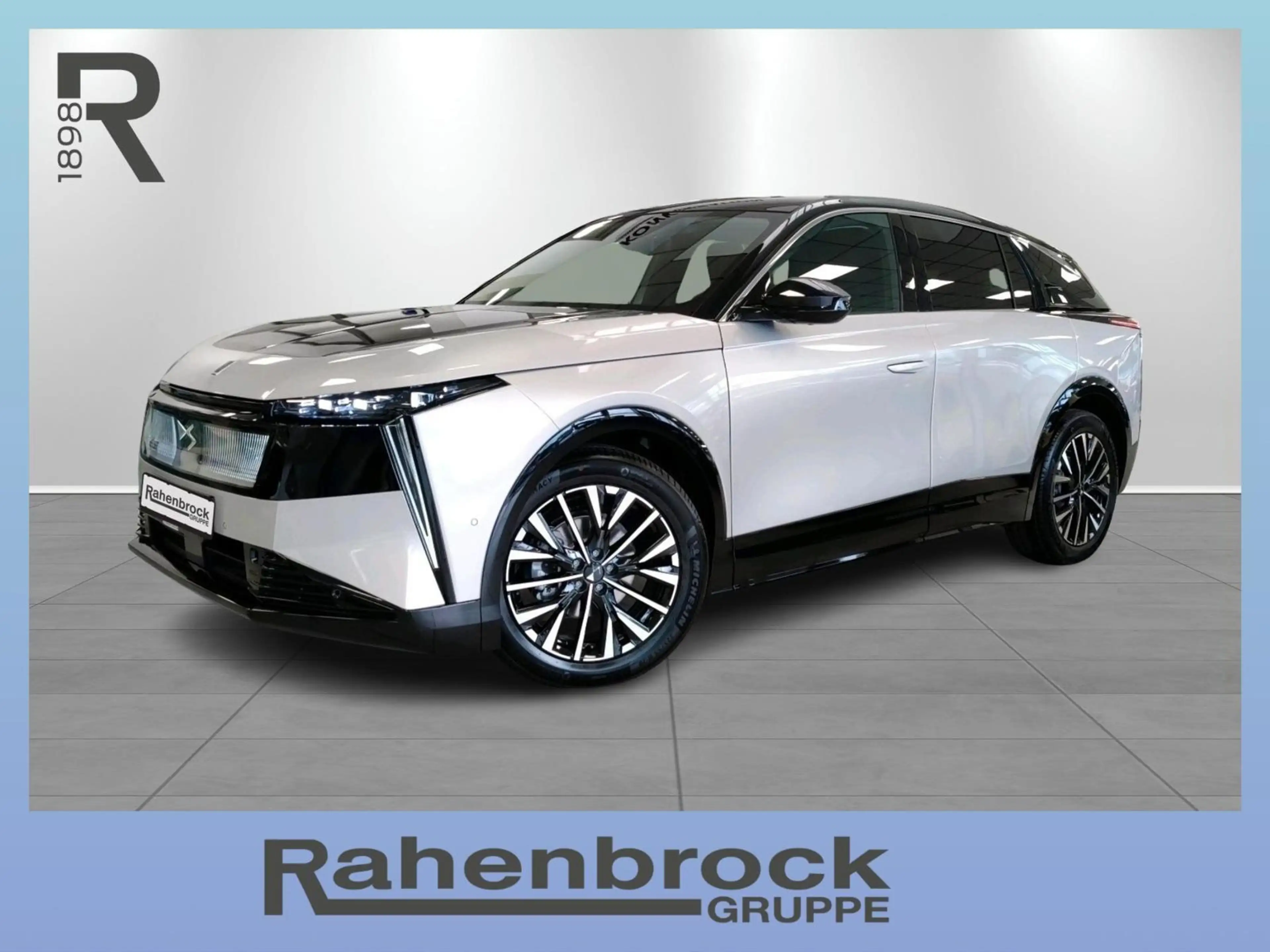 DS Automobiles N°7 ÉTOILE HYBRID 145 PS Glasdach