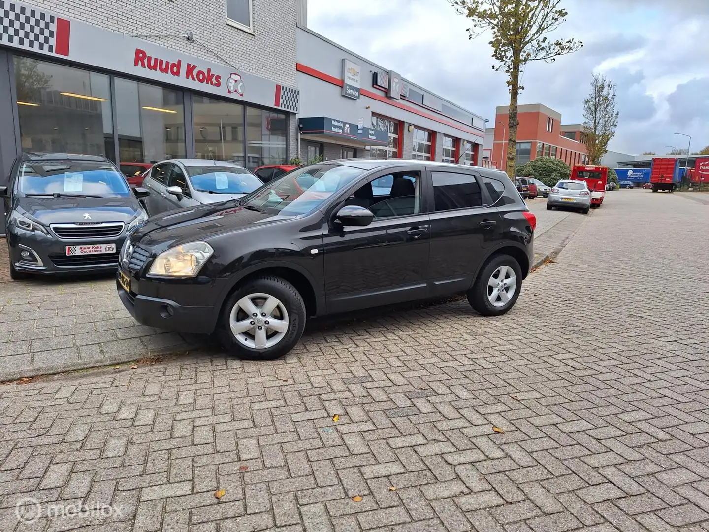 Nissan Qashqai 1.6 ACENTA / Climate / Panoramadak / Noir - 1