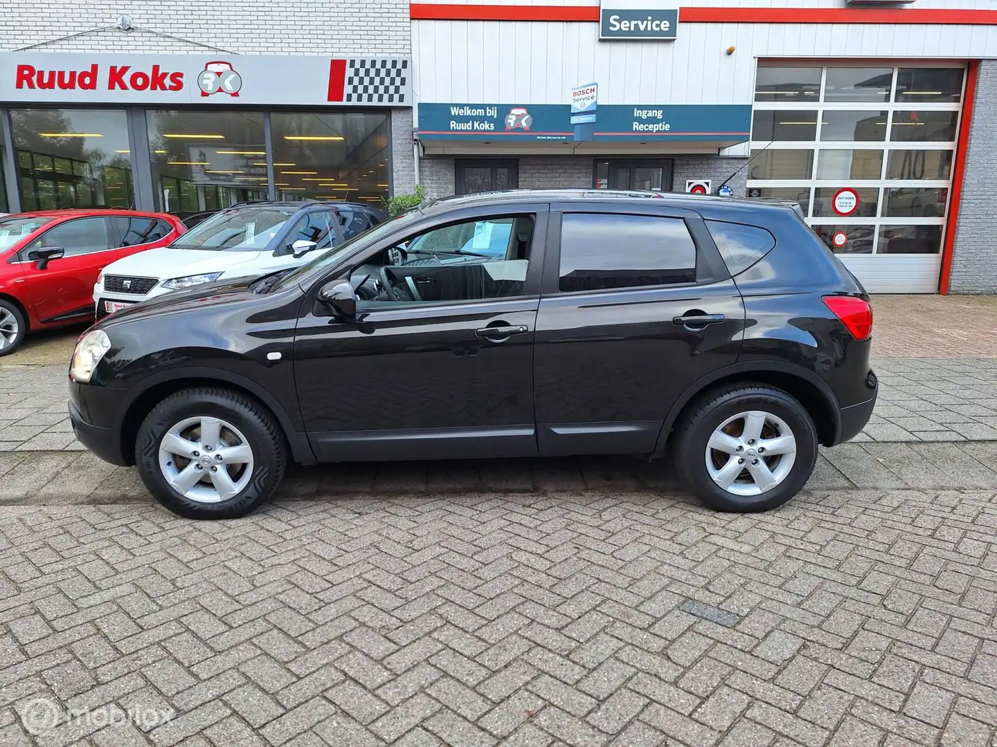 Nissan Qashqai 1.6 ACENTA / Climate / Panoramadak / Noir - 2