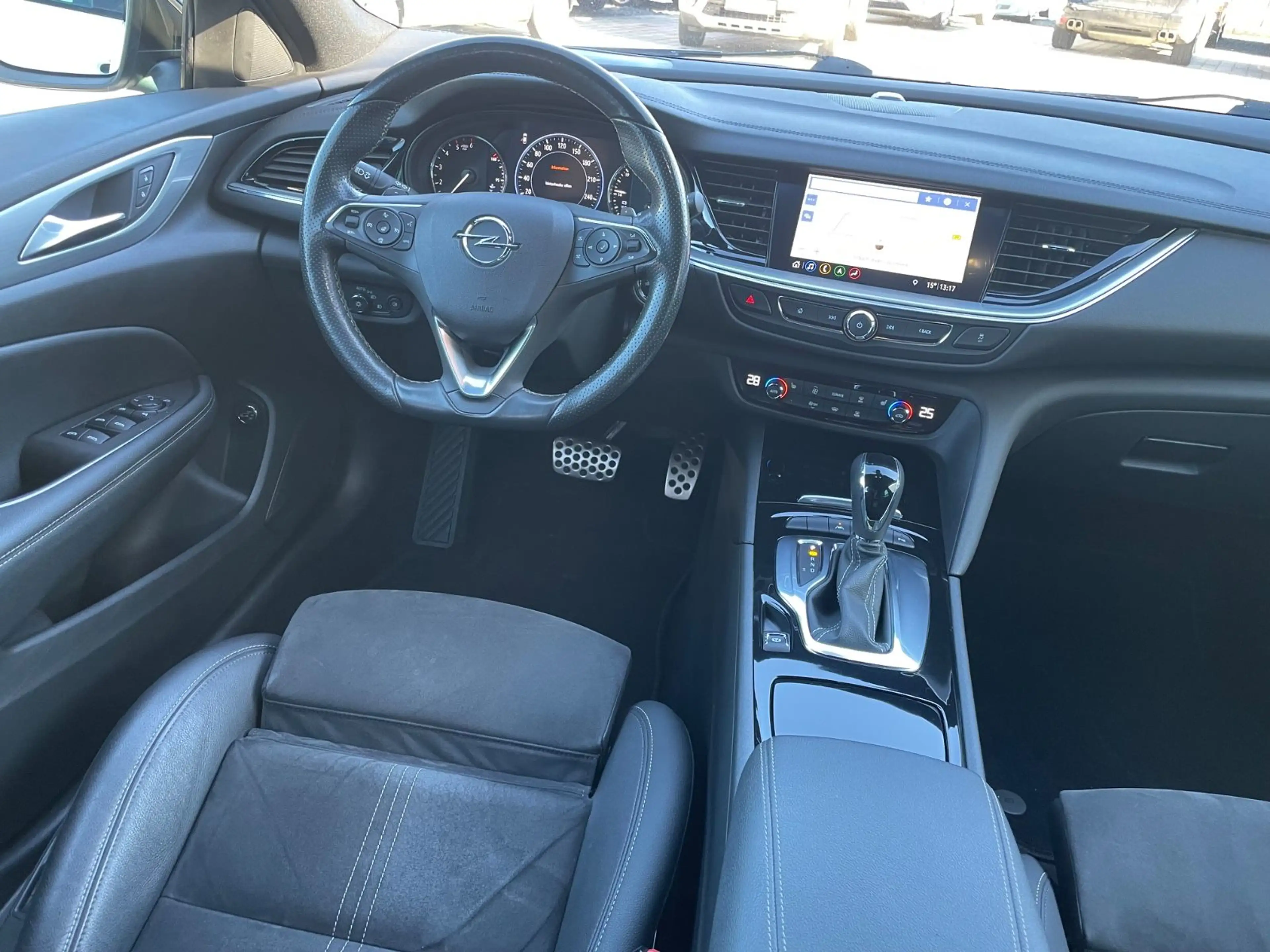 Opel Insignia B Sports Tourer Ultimate 2.0 CDTI 1.Hd — photo 13