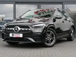 Mercedes-Benz GLA 200 AMG Line PANO AHK R KAMERA