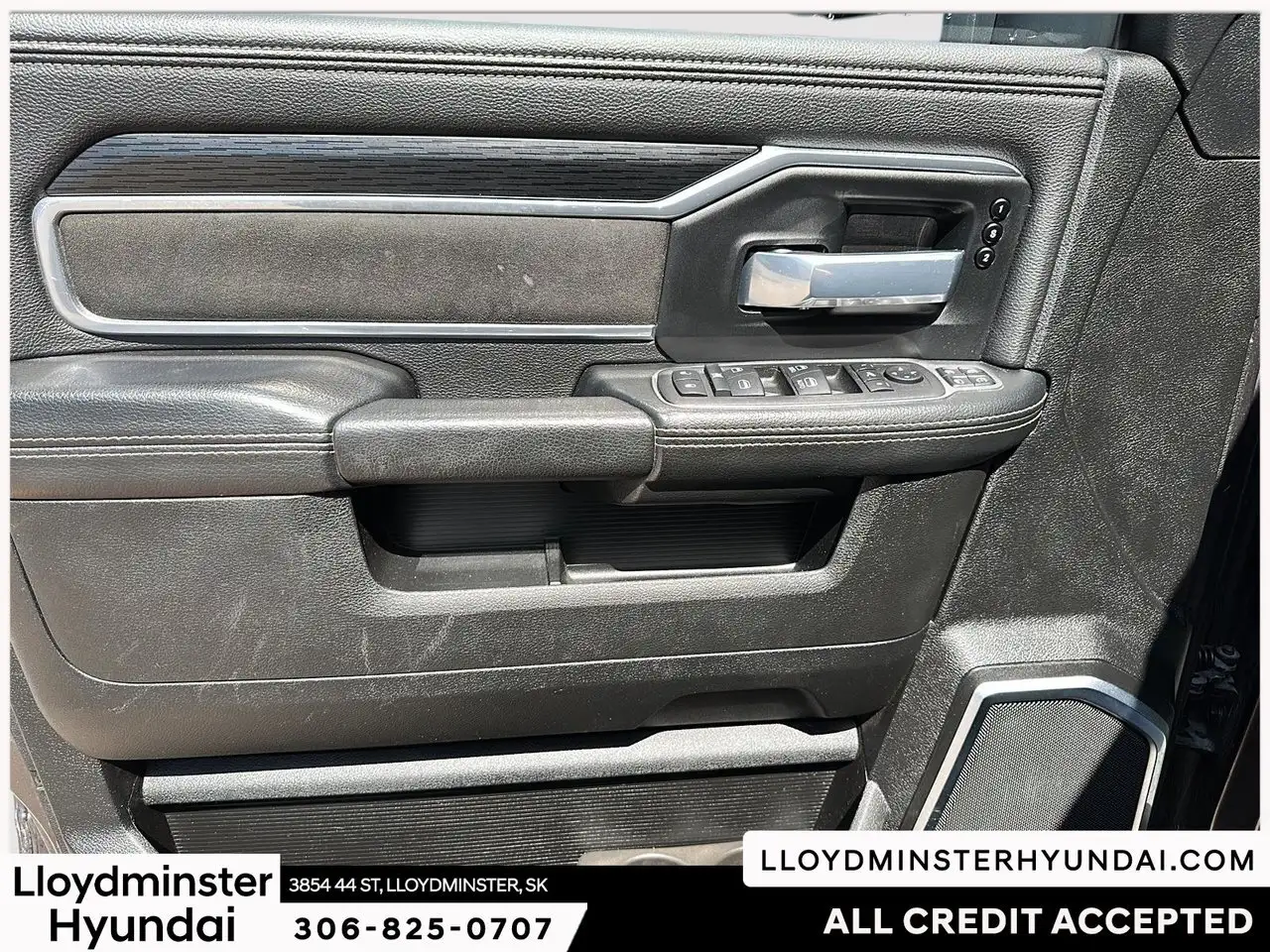 RAM 3500 снимка RAM 3500