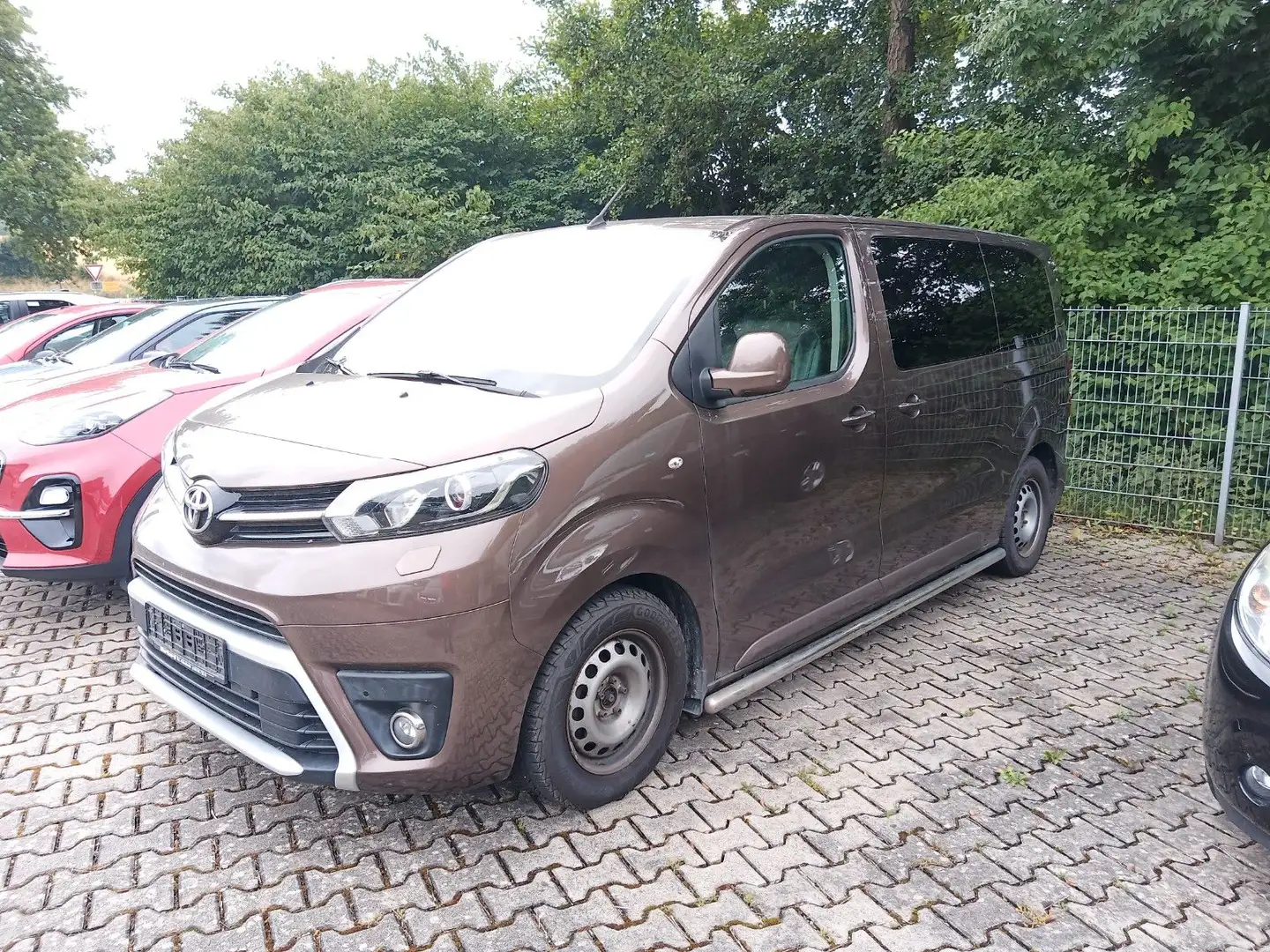 Toyota Proace Verso L1 Executive *Leder*7Sitze*8FachBer Braun - 1