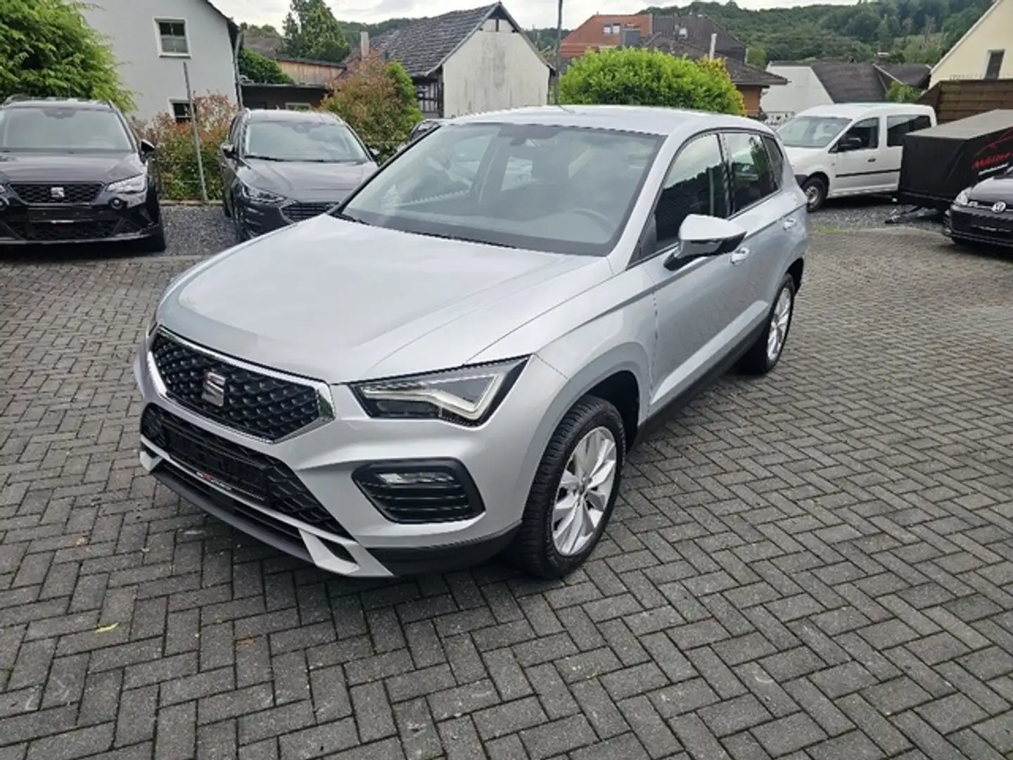 SEAT Ateca STYLE NAVI LED AHK Gris - 2