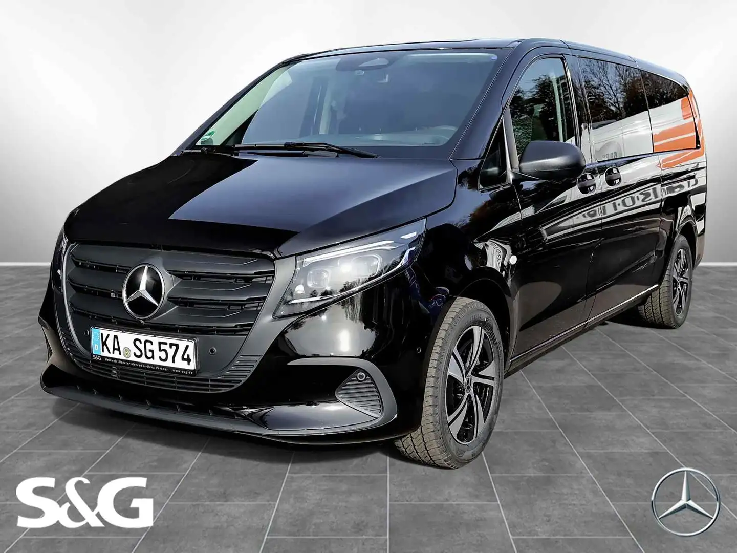Mercedes-Benz Vito 116 CDI Tourer PRO extralang M-LED+Distroni Zwart - 1