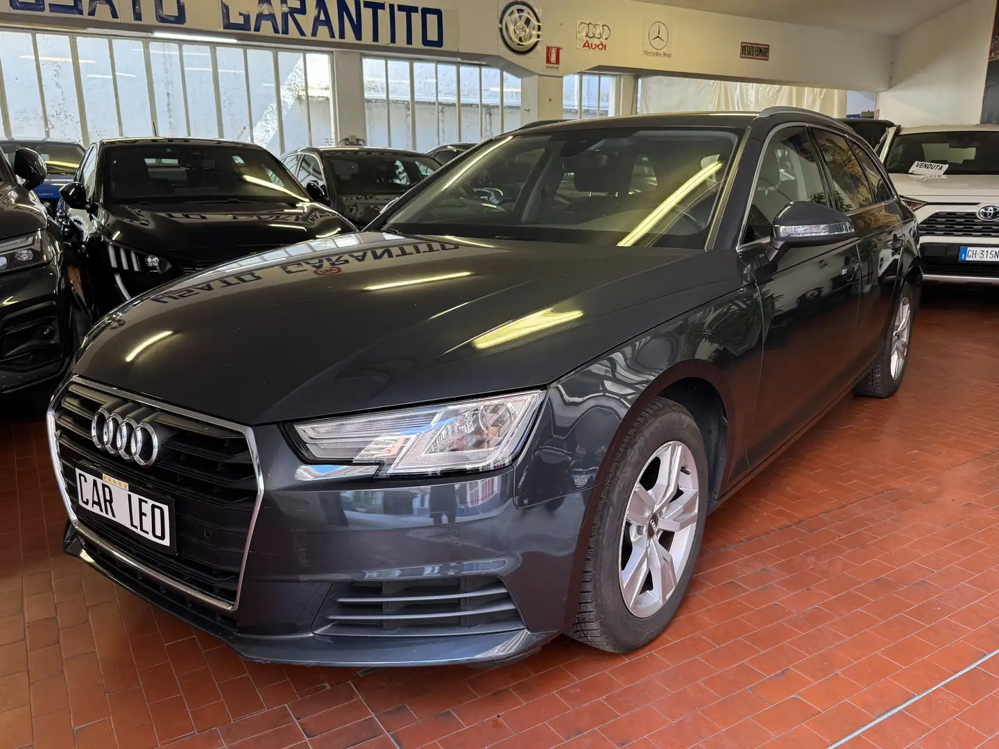 Audi A4 A4 Avant 35 2.0 tdi 150cv s-tronic Grigio - 1