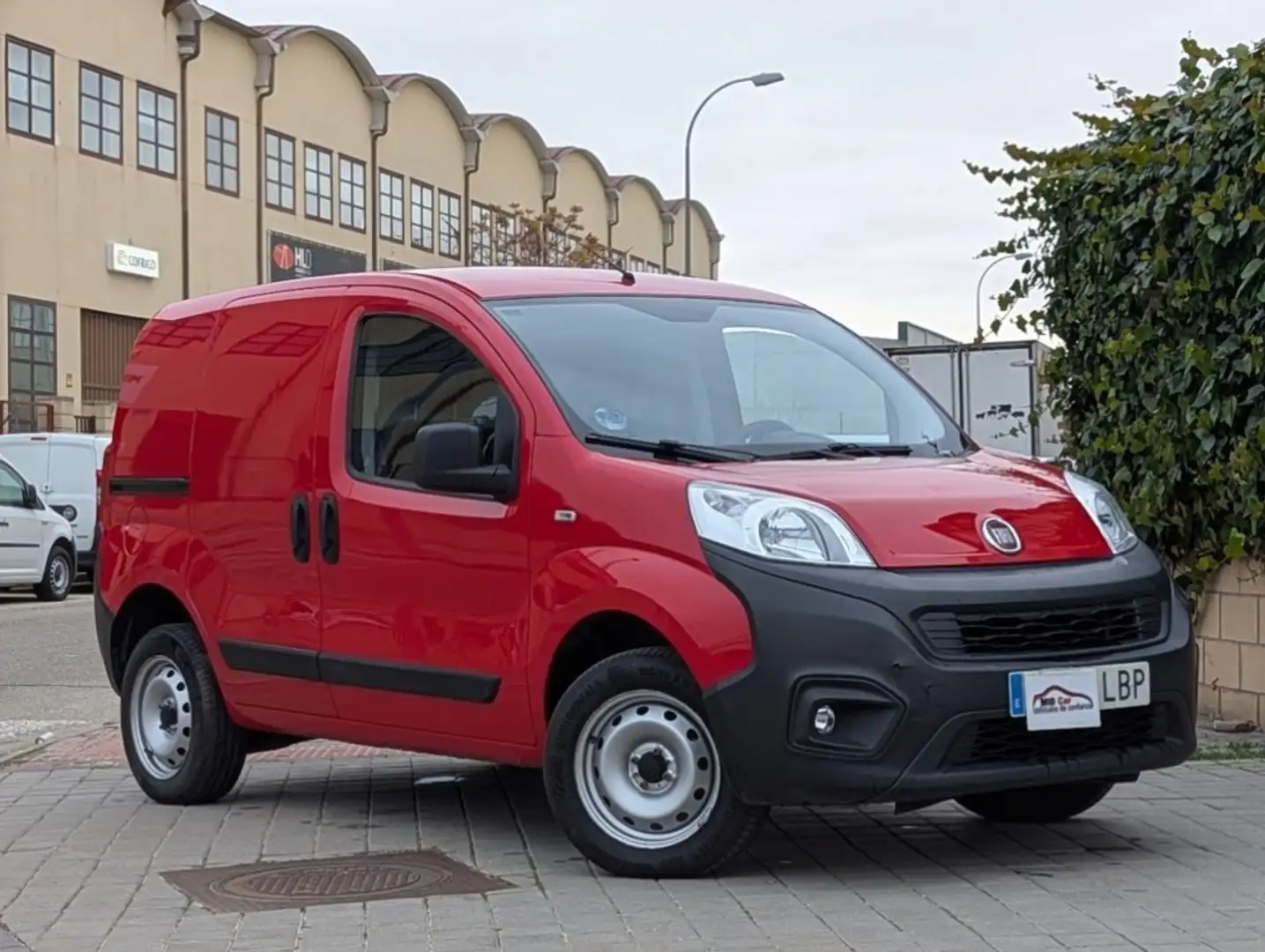 Fiat Fiorino Comercial Cargo 1.4 Natural Power Base Rouge - 1