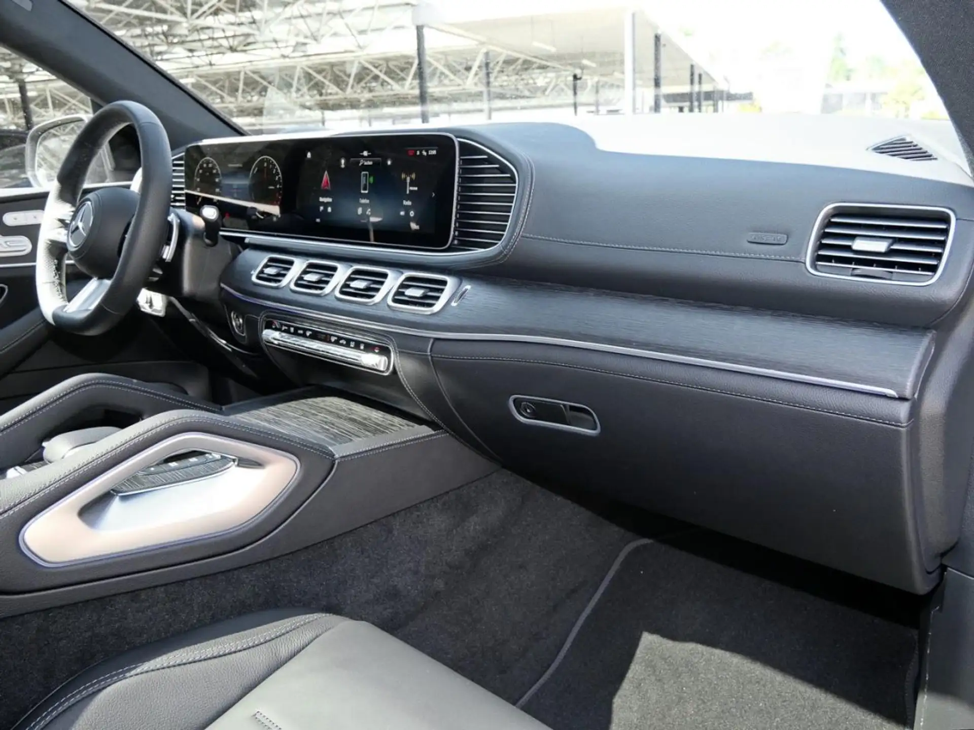 벤츠 Mercedes-Benz GLE GLE 350 2026 검정 사진 7