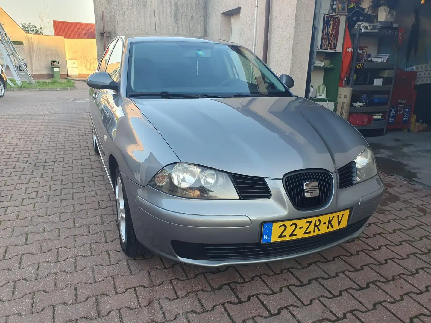 SEAT Cordoba Cordoba 1.6-16V 25 Edition Grau - 1