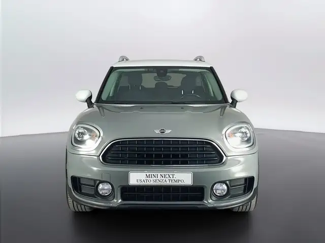 Mini Countryman view 2