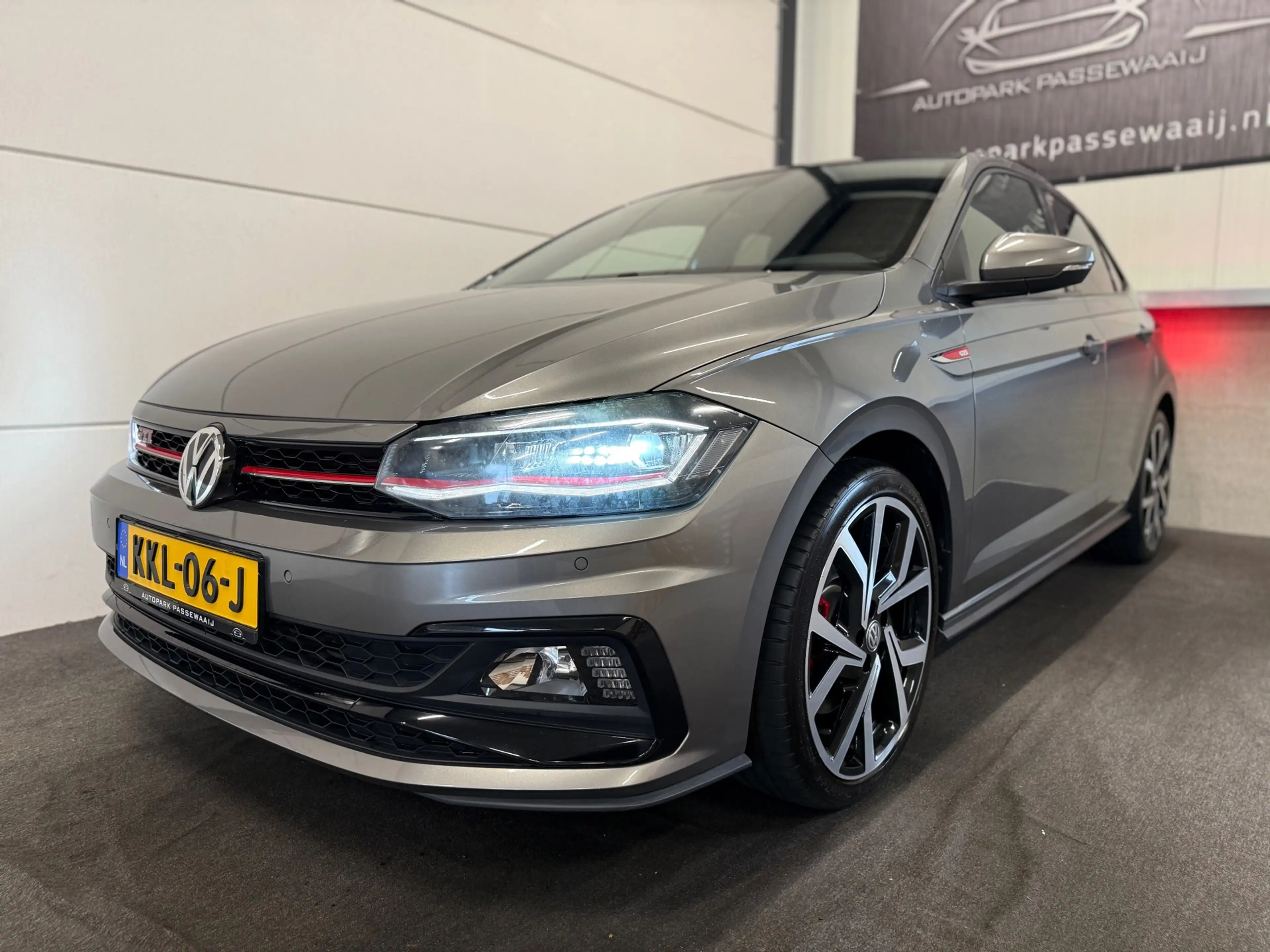 Volkswagen Polo GTI 2.0 TSI Pano, ACC, Virtual Cockpit, Apple Carplay, — photo 3