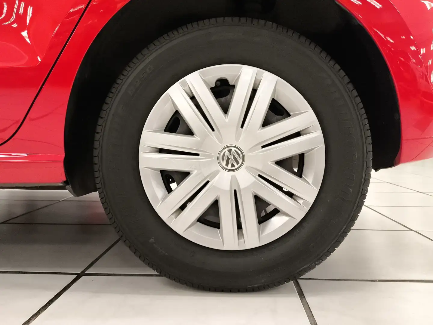 Volkswagen Polo 1.0 BMT Edition 55kW Rojo - 2