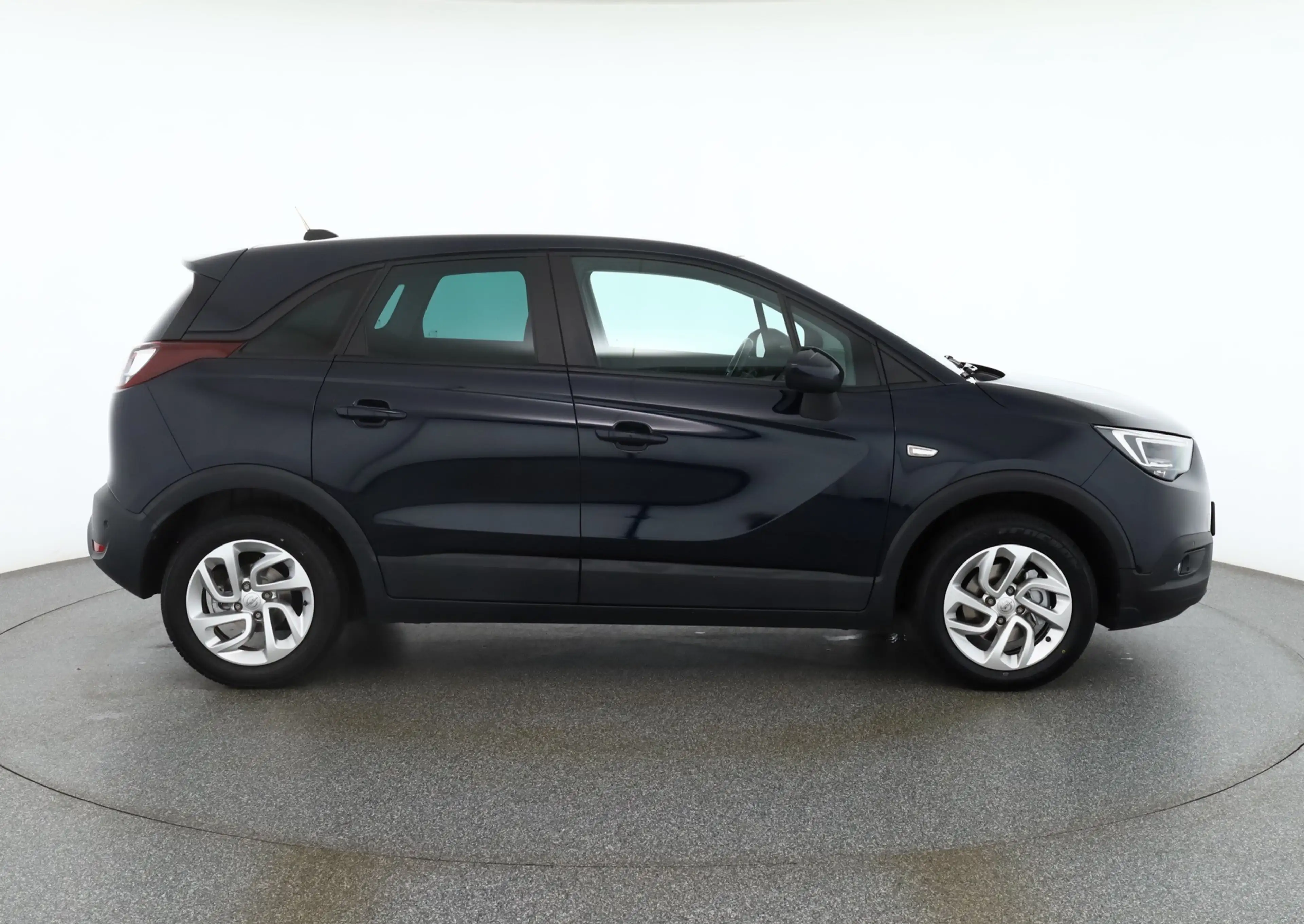 Opel Crossland 1.2 Edition LED Navi AHK Sitzheizung — photo 6
