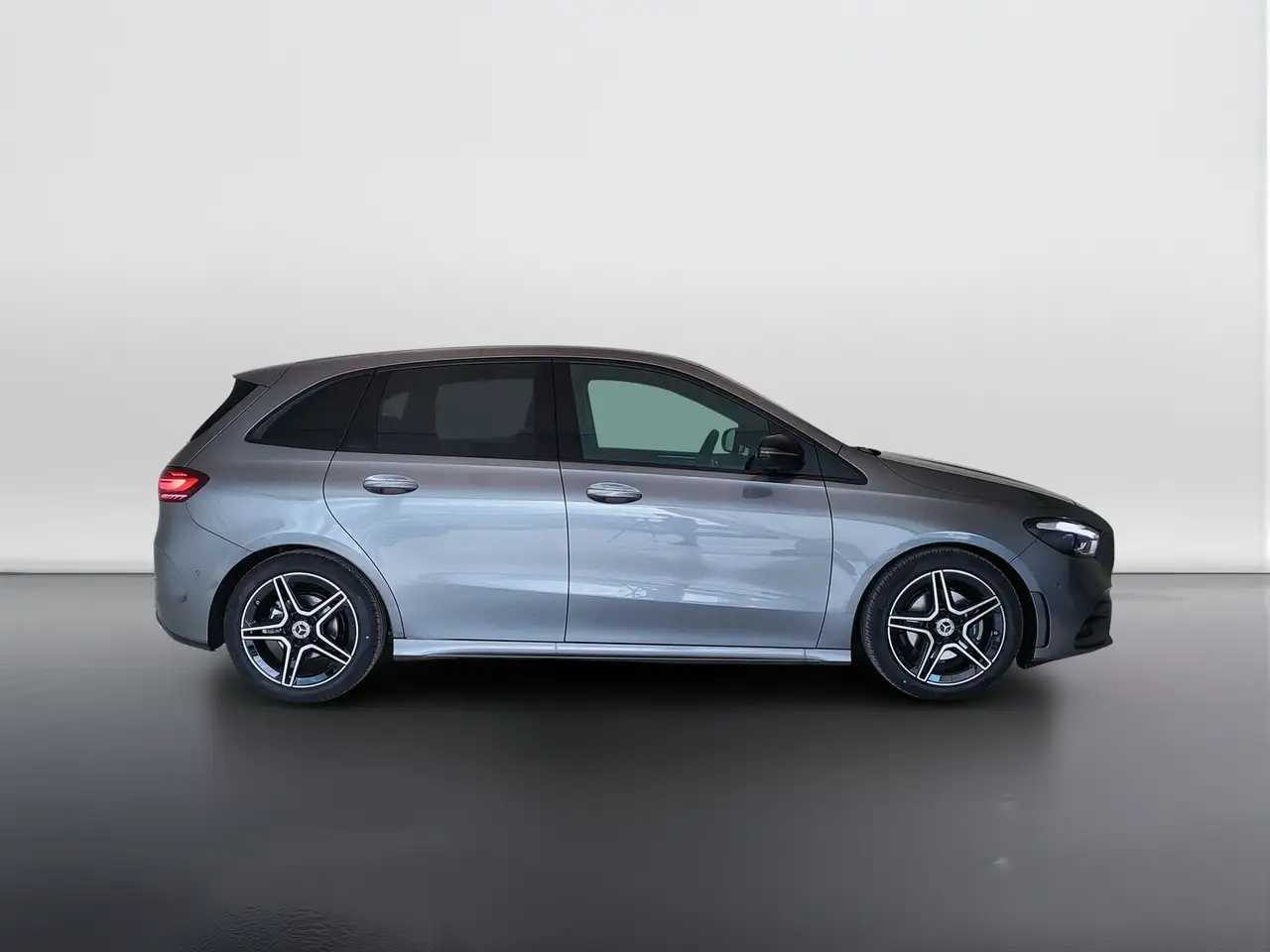 Mercedes-Benz B-Class 2026