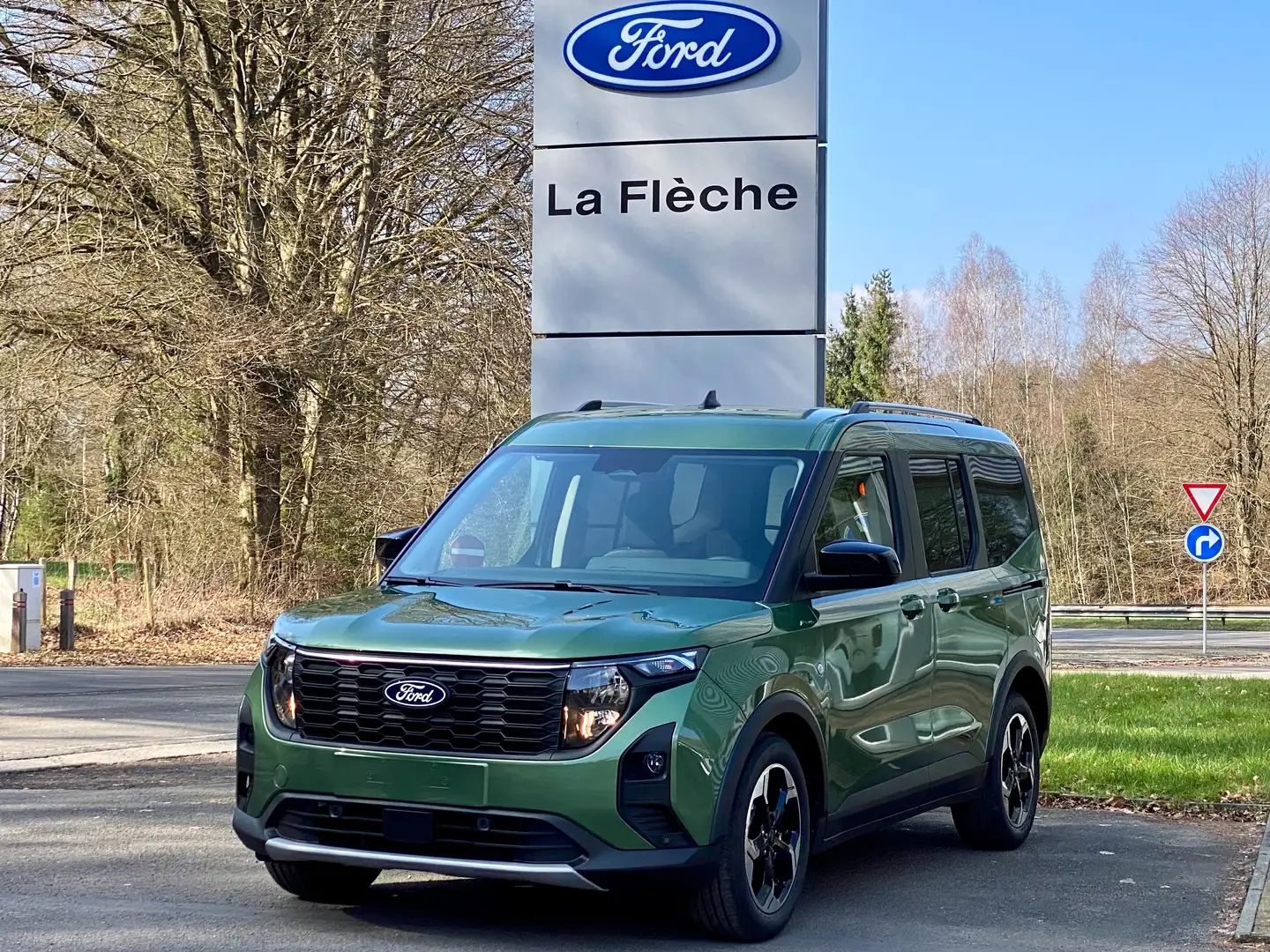 Ford Tourneo Courier Active 1.0 Ecoboost 125CH Automatique Groen - 1