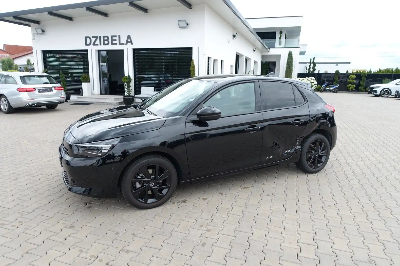 Opel Corsa 1.2 Tubo GS Noir - 1