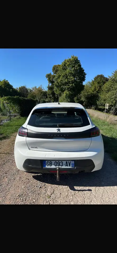 Peugeot 208 208 — photo 6