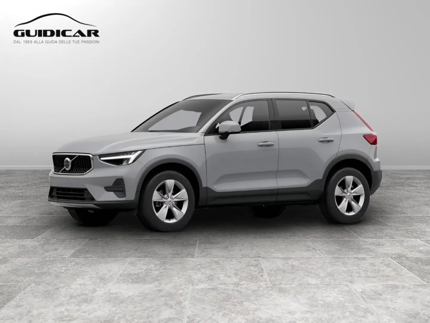 Volvo XC40 CORE B3 AUT Grigio - 1