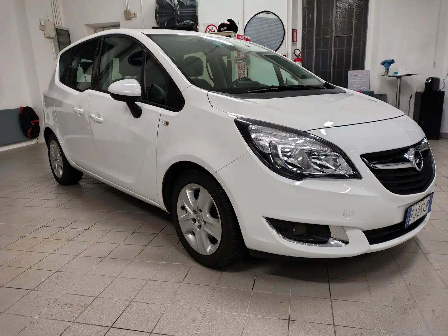 Opel Meriva MERIVA 1.4 COSMO OK NEOPATENTATI Weiß - 1