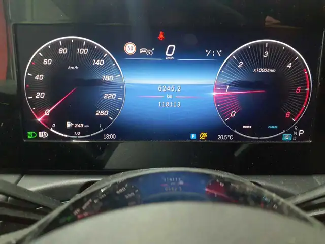 Mercedes-Benz C-Class view 11