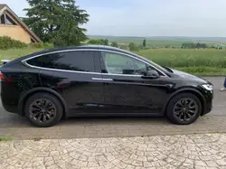 Tesla Long Range AWD