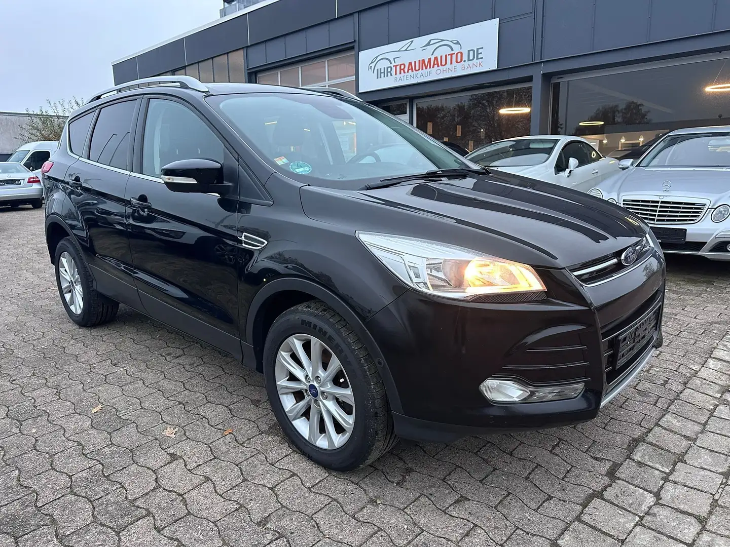 Ford Kuga Titanium+Automatik+Tüv Neu Noir - 1
