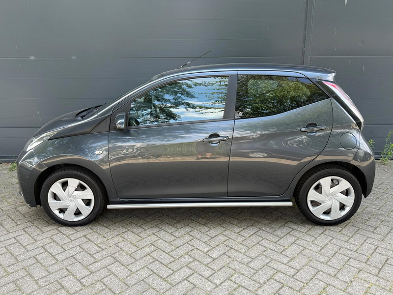 Toyota Aygo 1.0 VVT-i x-play/5D/bleutooth/Cruise — photo 4