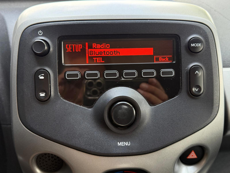 Toyota Aygo 1.0 VVT-i x-play/5D/bleutooth/Cruise — photo 19