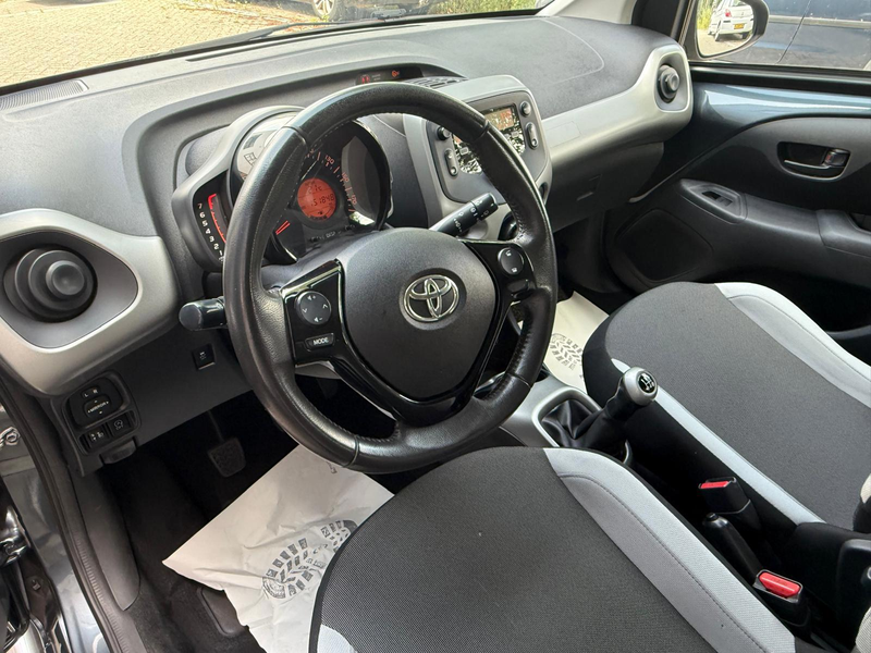 Toyota Aygo 1.0 VVT-i x-play/5D/bleutooth/Cruise — photo 7