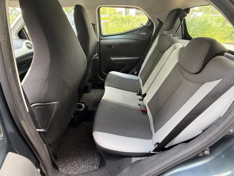 Toyota Aygo 1.0 VVT-i x-play/5D/bleutooth/Cruise — photo 9