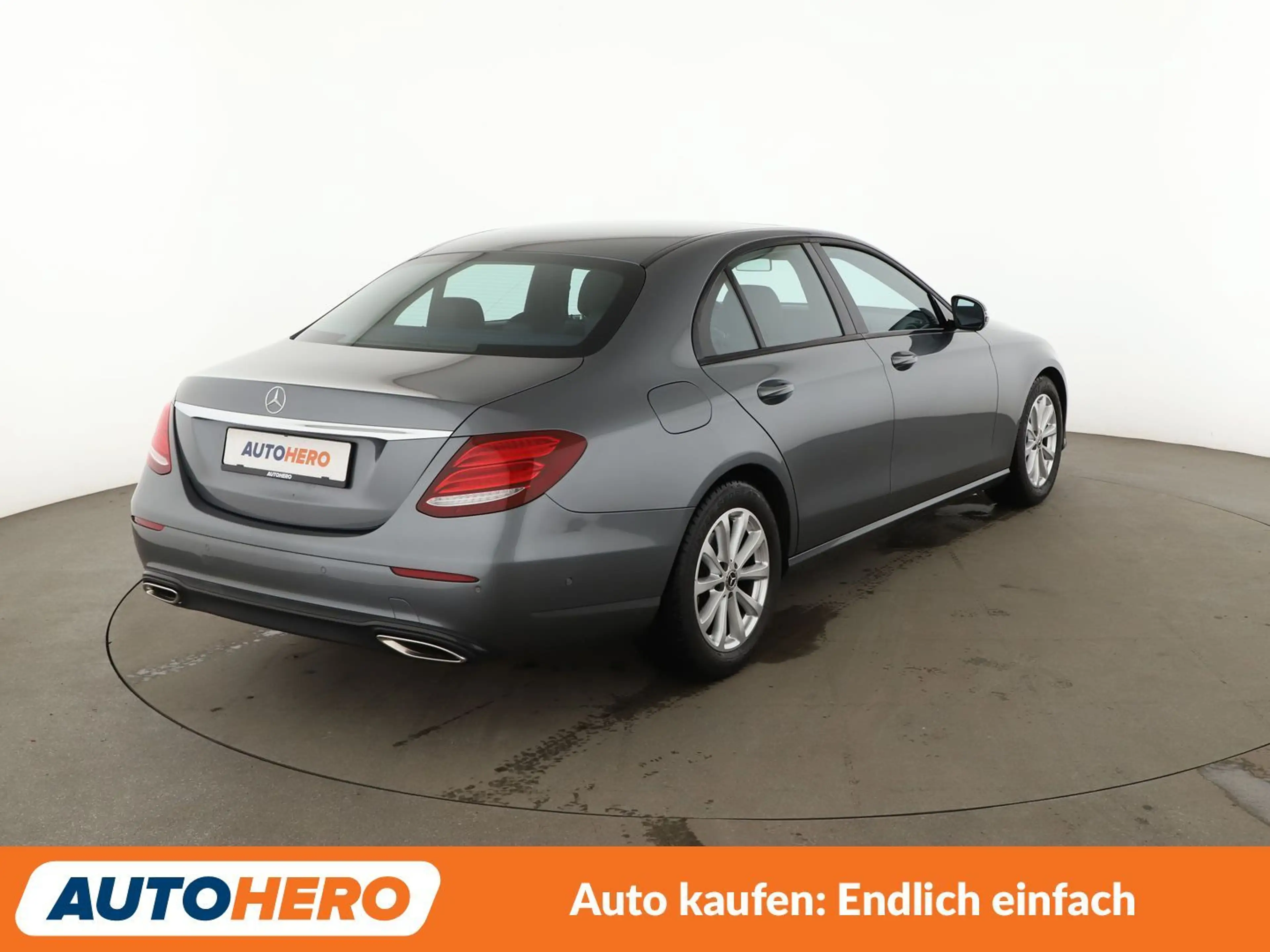 Mercedes-Benz E 250 E 250 Avantgarde Aut.*NAVI*LED* — photo 6