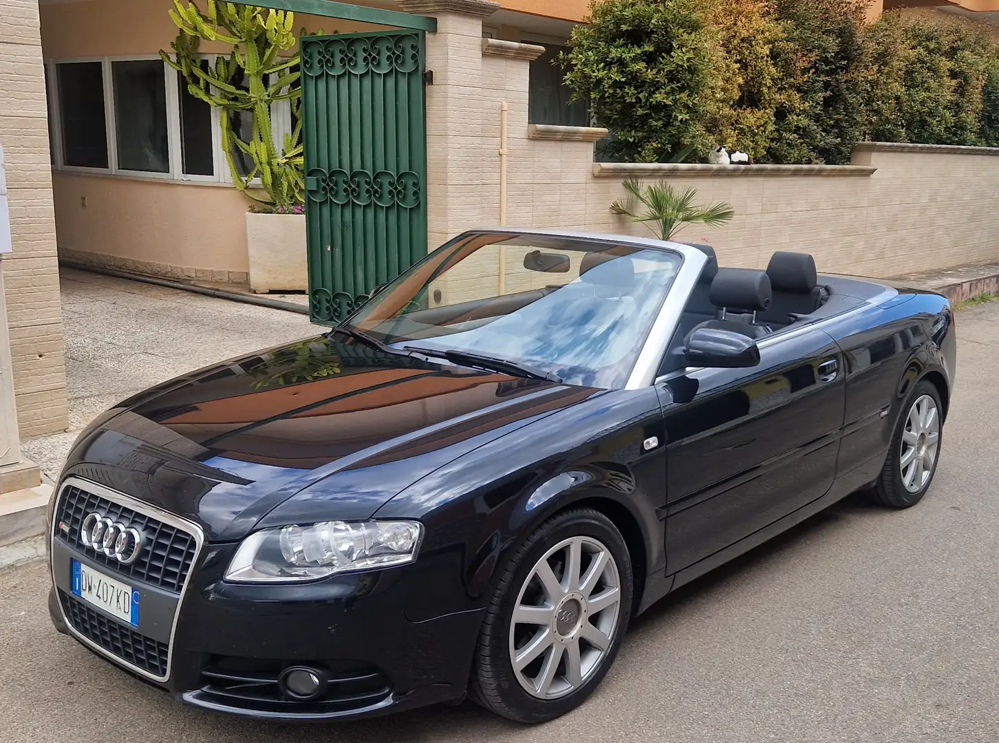 Audi A4 Cabrio Nero - 1