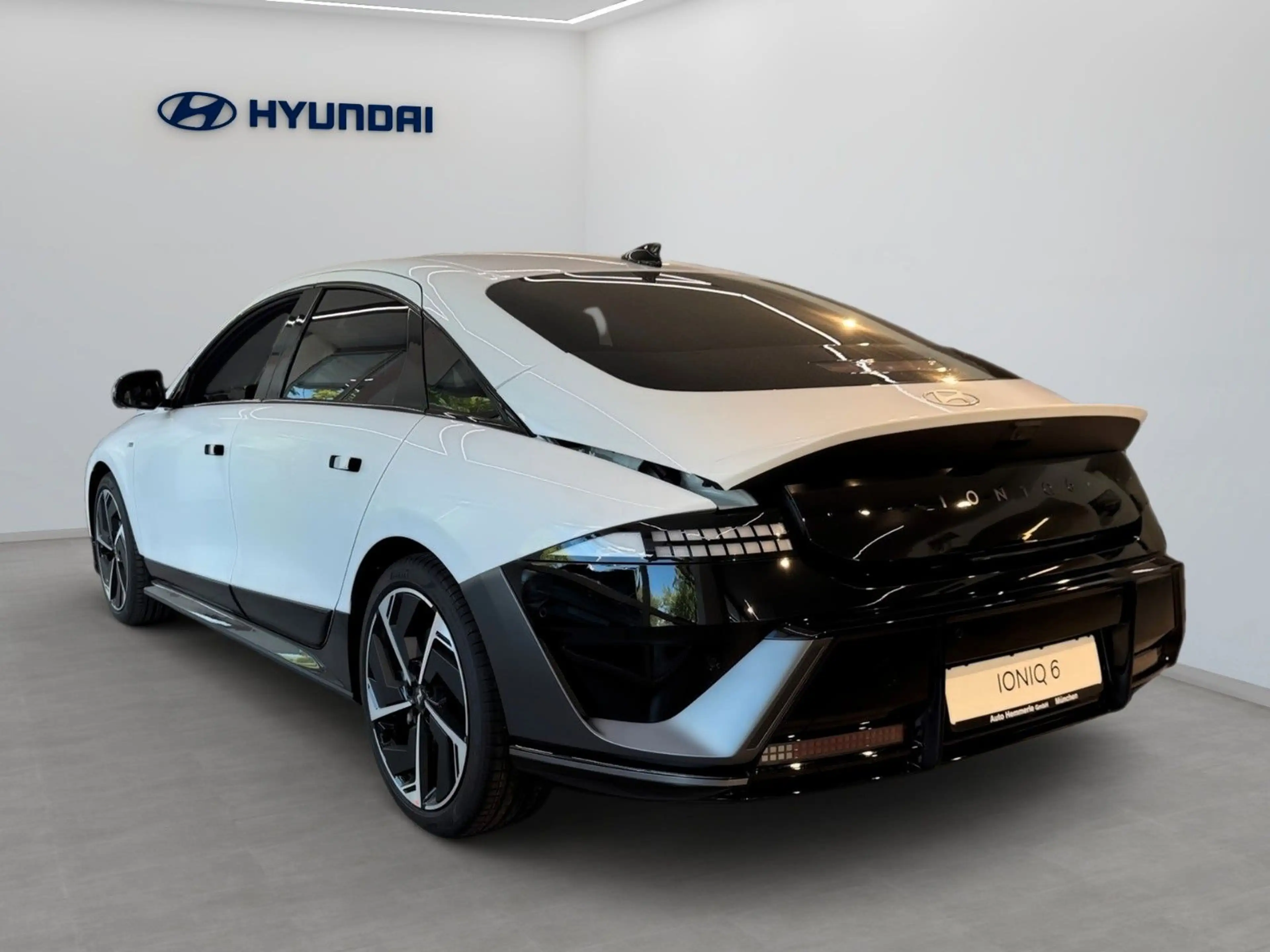 Hyundai IONIQ 6 IONIQ6 N-Line X 4WD f. öff. Dienst und med. Ber. — photo 4