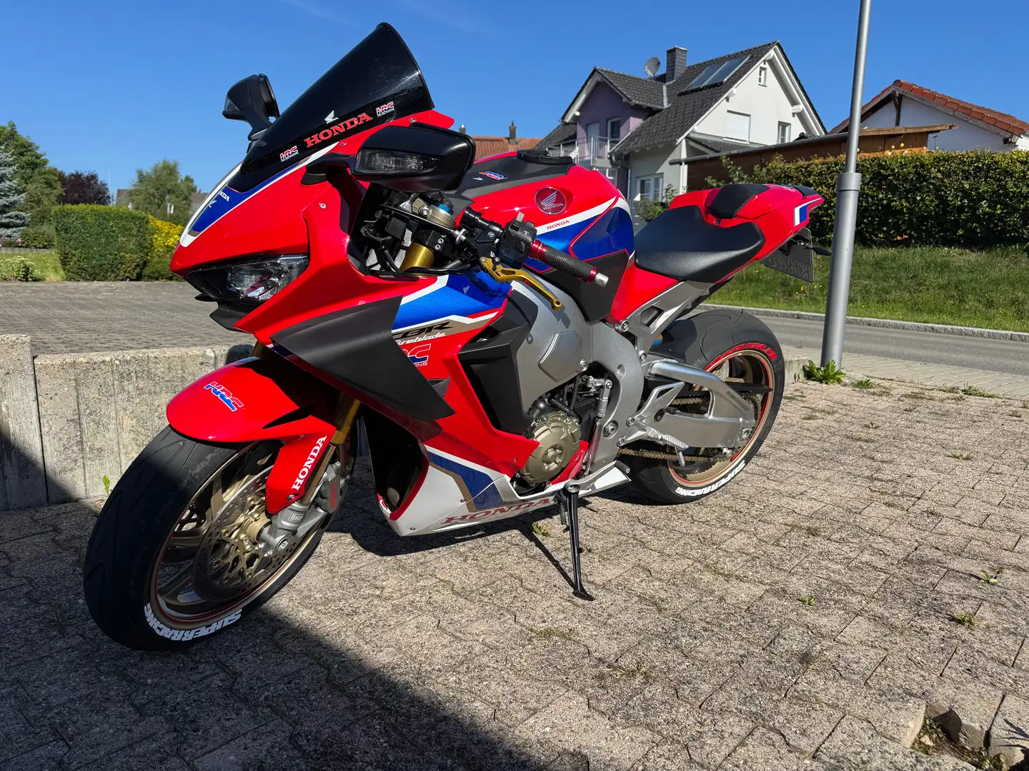 Honda CBR 1000 Honda CBR 1000 rr SP 2 SC 77 - 1