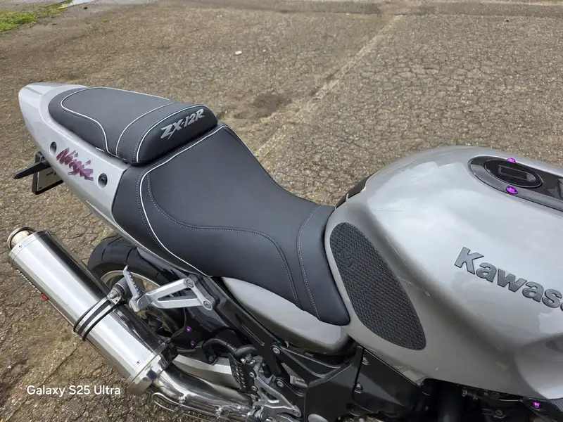 Kawasaki Ninja ZX-12R - foto 7