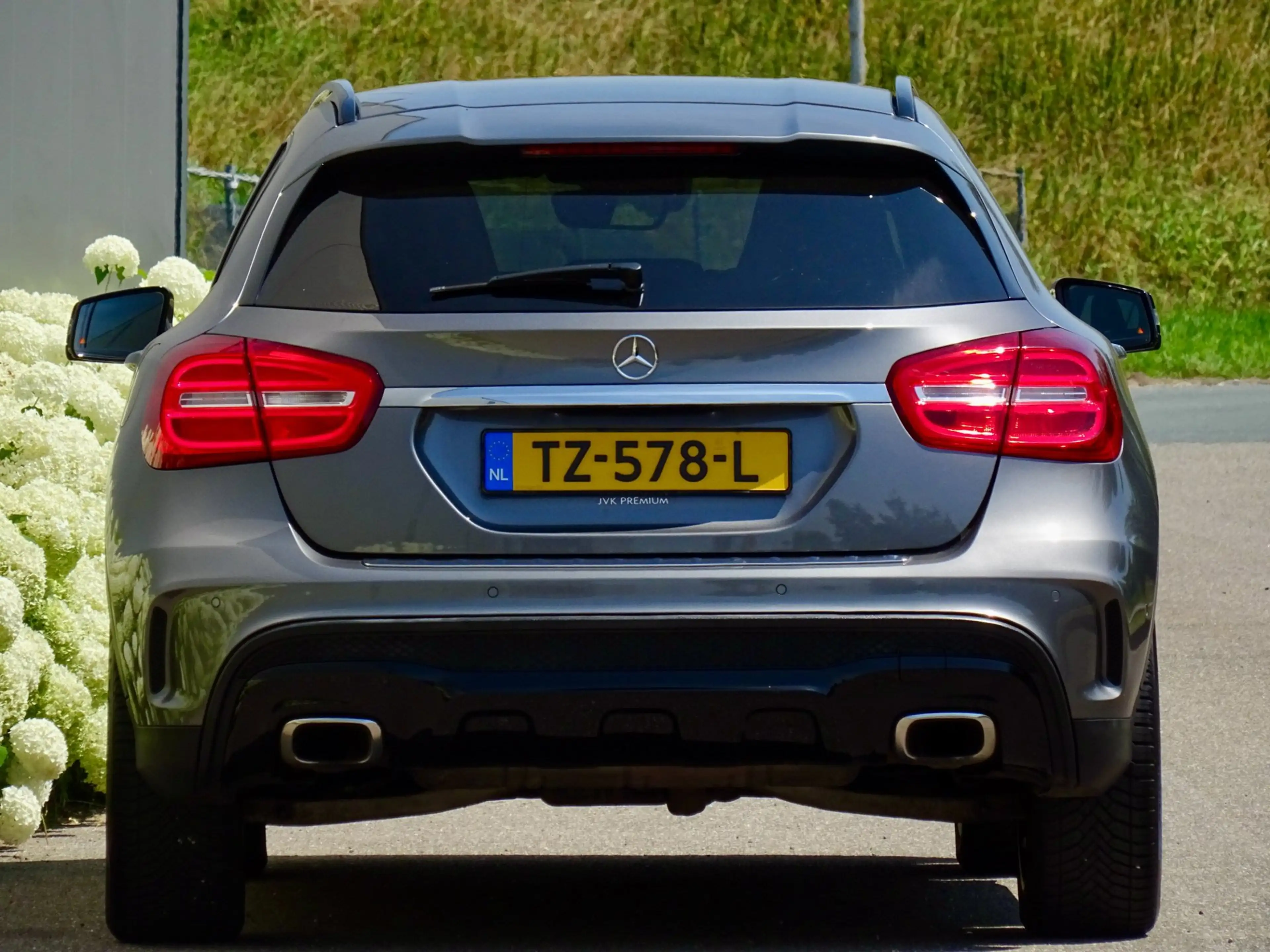 Mercedes-Benz GLA 250 4Matic /// AMG - Edition 1 /// Alcantra/Leer / Dea — photo 7