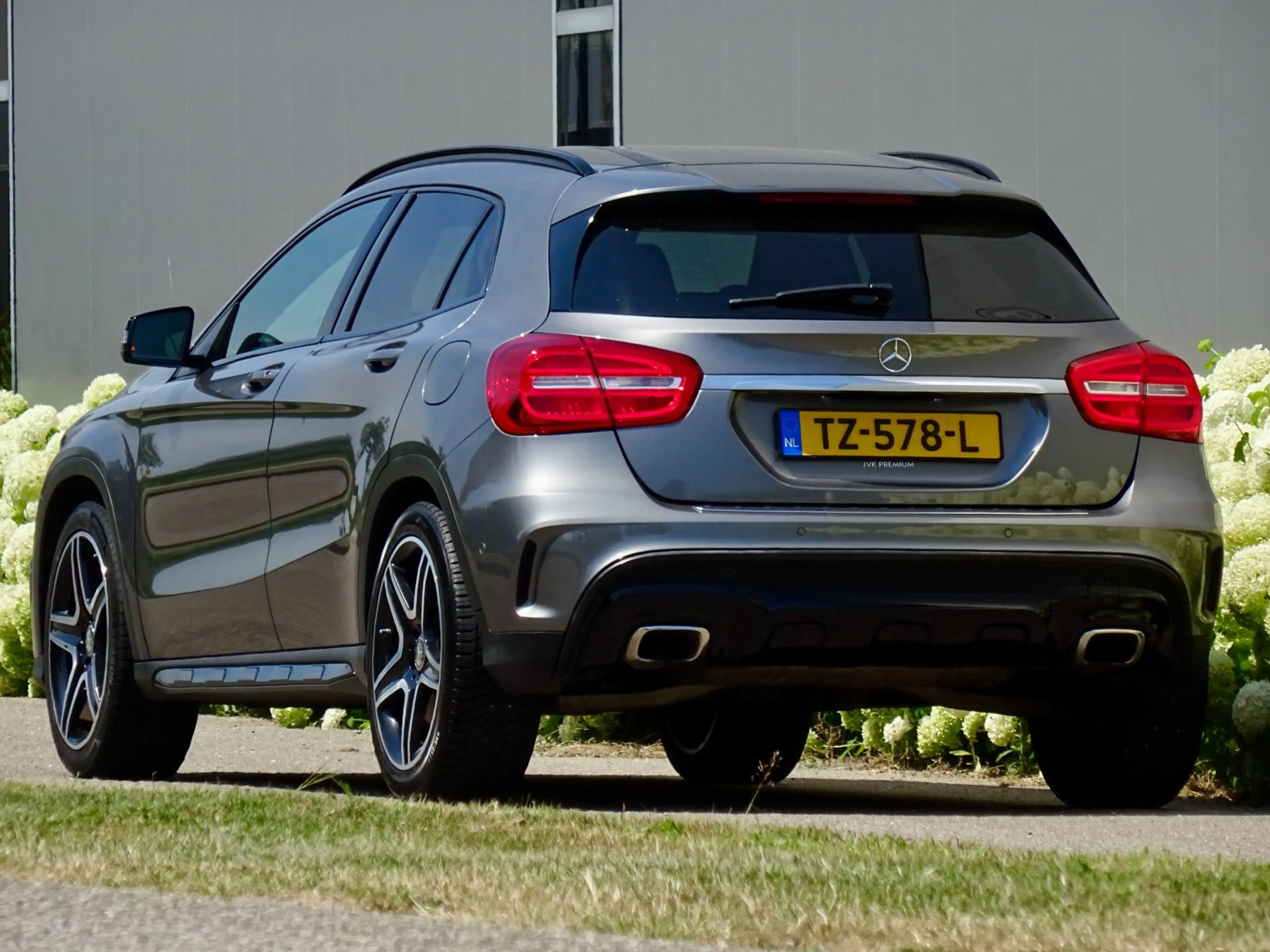 Mercedes-Benz GLA 250 4Matic /// AMG - Edition 1 /// Alcantra/Leer / Dea — photo 20