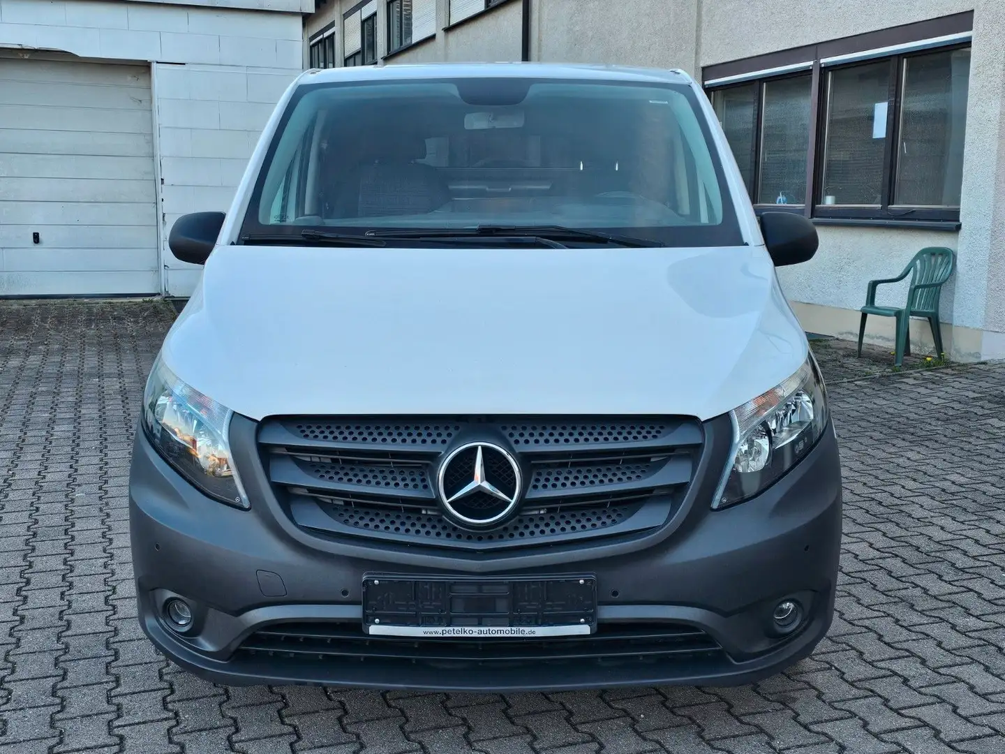 Mercedes-Benz Vito Kasten 2.2 CDI CDI 7G-TRONIC LANG/ VERGLAST Blanc - 2