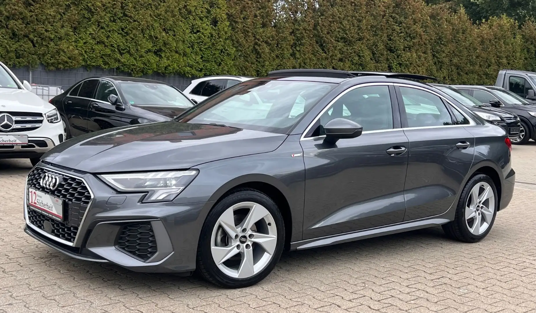 Audi A3 Limousine 30 TDI S line S-TRONIC-PANODACH-LED Grau - 1