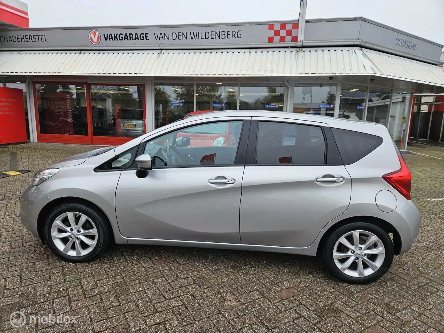 Nissan Note 1.2 DIG-S Connect Edition Gris - 2