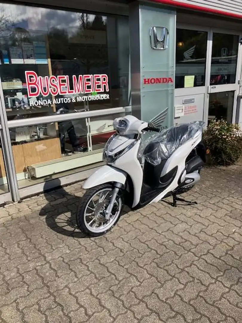 Honda SH Mode 125 White - 1