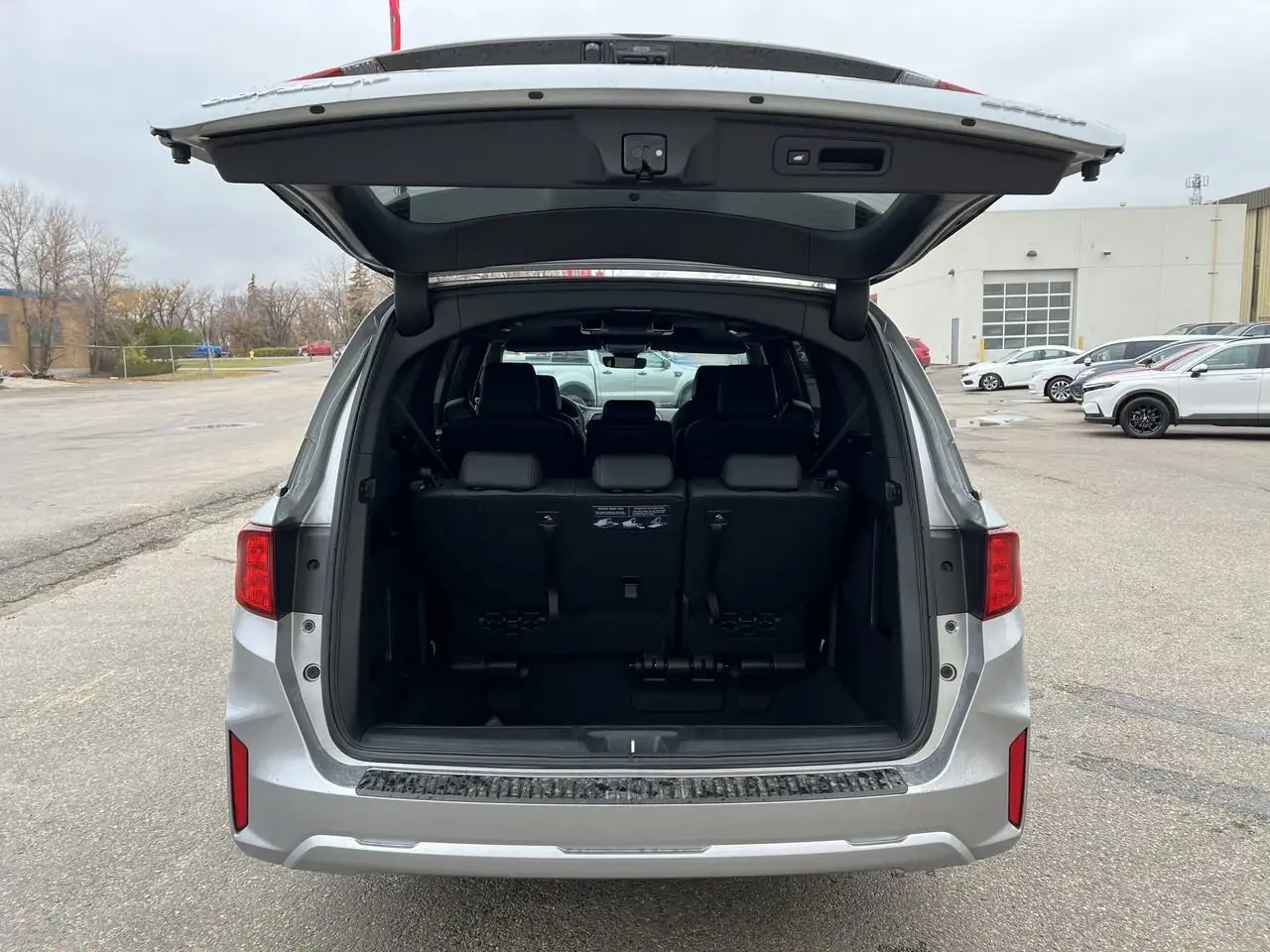 Honda Odyssey снимка Honda Odyssey