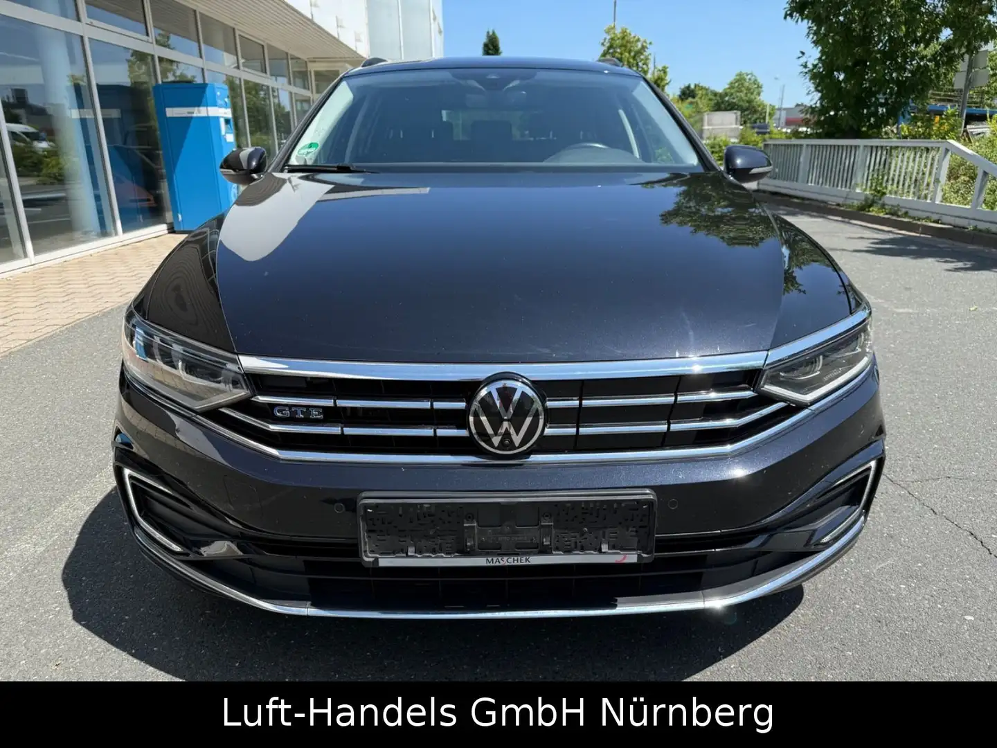 Volkswagen Passat Variant GTE Virtual Highline AHK Noir - 2