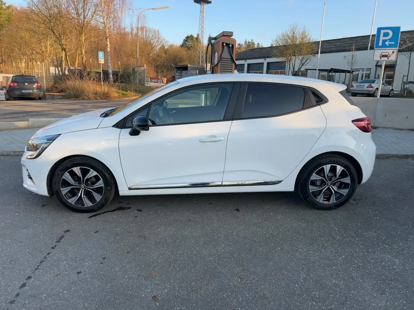 Renault Clio Evolution TCe 90  *Standort Malente* Blanc - 2